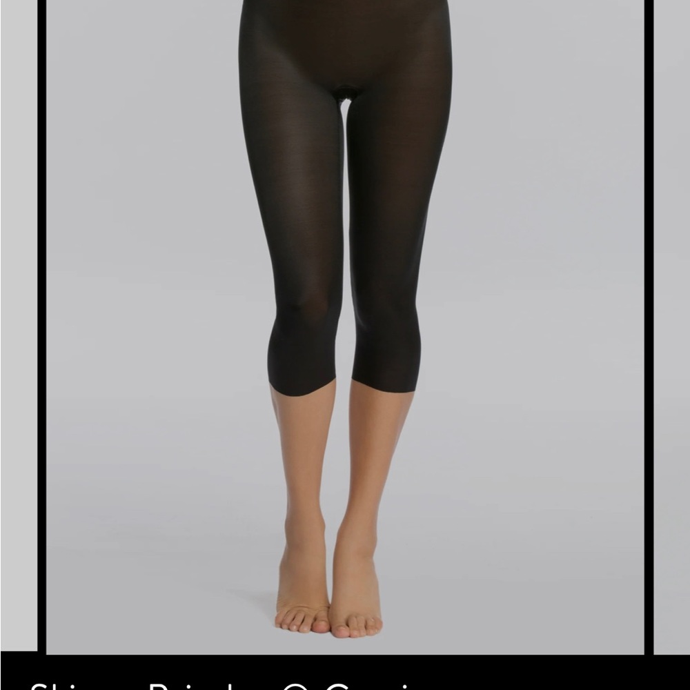 Spanx skinny britches capri. Black